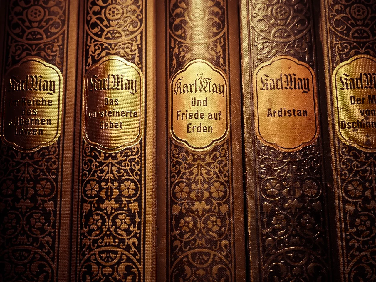 books, read, literature, bookshelf, old, old books, close up, spine, worn, bookcase, library. When a bookbinding symptom appears, which cause should you check first?
