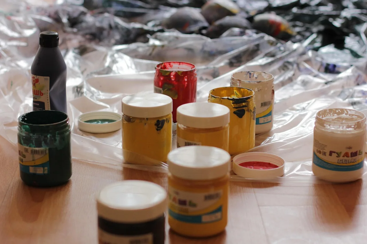 paint, artist supplies, art, creation, drawing, paint, paint, paint, paint, paint, drawing. Trays compared first: paper marbling equipment, sorted category by category